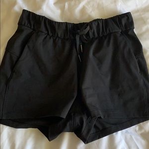 Lululemon on the fly short
